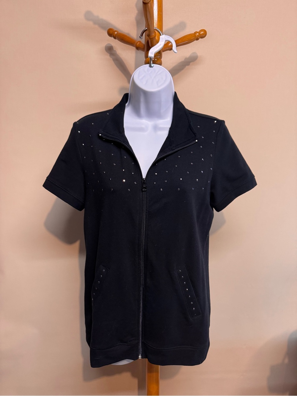 Women’s Vintage Fashion Bug Black Short-Sleeve Zip-Up Top with Stud Accents. S